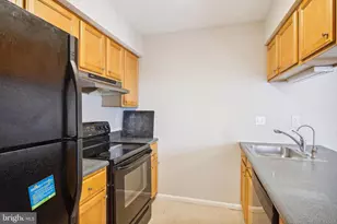 19314 Sandy Lake Dr, Gaithersburg, MD 20879 - Photo 8