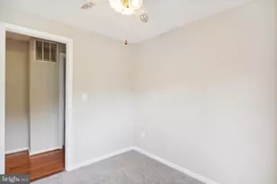 19314 Sandy Lake Dr, Gaithersburg, MD 20879 - Photo 20