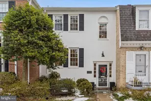 3559 Hamlet Pl, Chevy Chase, MD 20815 - Photo 2