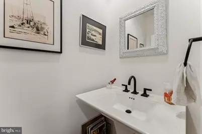 3559 Hamlet Place, Chevy Chase, MD 20815 - Photo 10