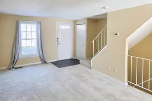 20559 Strath Haven Dr, Gaithersburg, MD 20886 - Photo 2