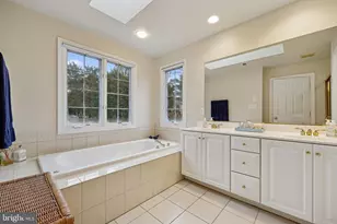 8807 Ridge Rd, Bethesda, MD 20817 - Photo 34