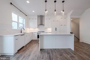 11382 Emerald Park Rd, Potomac, MD 20854 - Photo 8