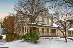 8428 Tea Rose Dr, Gaithersburg, MD 20879 - Photo 2