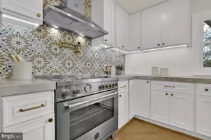 11111 Lamplighter Ln, Potomac, MD 20854 - Photo 10