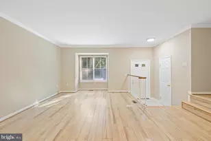 20104 Timber Oak Ln, Germantown, MD 20874 - Photo 2