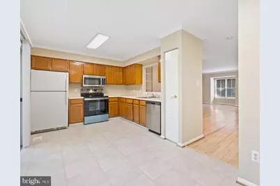 20104 Timber Oak Lane #213, Germantown, MD 20874 - Photo 8