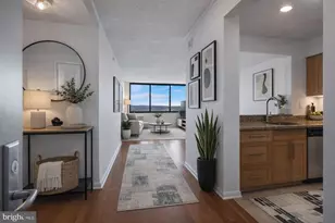 10101 Grosvenor Pl, Rockville, MD 20852 - Photo 6