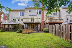 21 Sterling Ct, Rockville, MD 20850 - Photo 2