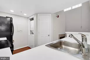 913 Hillside Lake Terrace, Gaithersburg, MD 20878 - Photo 8