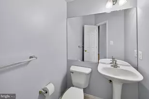 11913 Hunters Ln, Rockville, MD 20852 - Photo 24