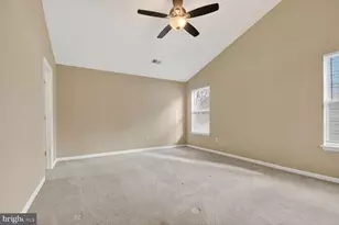 19234 Golden Meadow Dr, Germantown, MD 20876 - Photo 8