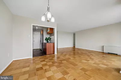 10401 Grosvenor Place #610, Rockville, MD 20852 - Photo 8