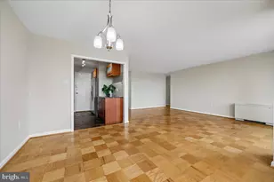 10401 Grosvenor Pl, Rockville, MD 20852 - Photo 8