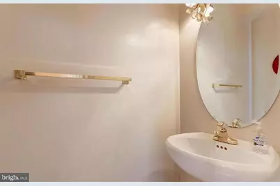 9703 Whitley Park Place #TH-17, Bethesda, MD 20814 - Photo 6