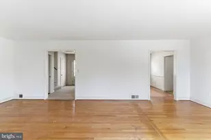 7408 Wyndale Ln, Chevy Chase, MD 20815 - Photo 16