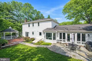 9632 Trailridge Terrace, Potomac, MD 20854 - Photo 2