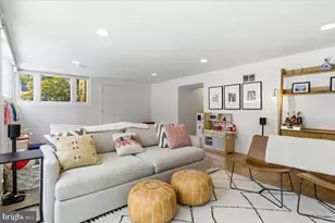 3610 Spruell Dr, Silver Spring, MD 20902 - Photo 32