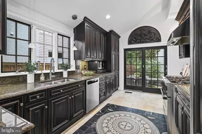 4817 Chevy Chase Boulevard, Chevy Chase, MD 20815 - Photo 22