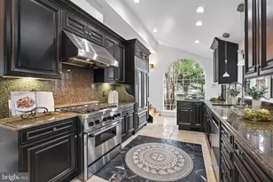 4817 Chevy Chase Blvd, Chevy Chase, MD 20815 - Photo 18