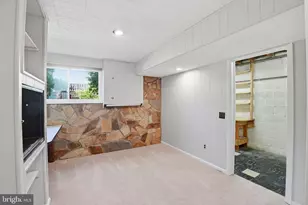 912 Burnt Crest Ln, Silver Spring, MD 20903 - Photo 20