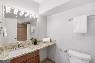 912 Burnt Crest Ln, Silver Spring, MD 20903 - Photo 14