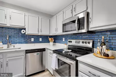 17121 Briardale Road, Rockville, MD 20855 - Photo 18