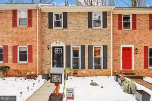 17121 Briardale Rd, Rockville, MD 20855 - Photo 2