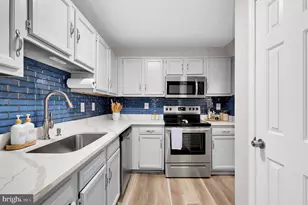 17121 Briardale Rd, Rockville, MD 20855 - Photo 16