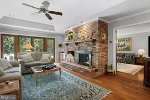 11301 Crossing Glen Ct, Potomac, MD 20854 - Photo 4