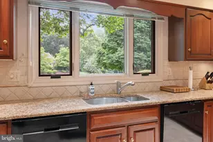 11301 Crossing Glen Ct, Potomac, MD 20854 - Photo 46