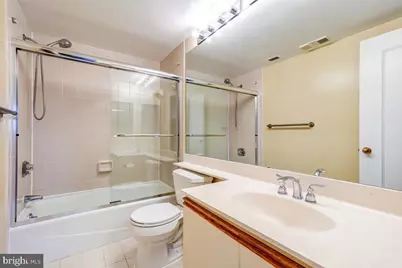 5802 Nicholson Lane #405, Rockville, MD 20852 - Photo 8