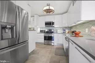 5225 Pooks Hill Rd, Bethesda, MD 20814 - Photo 10
