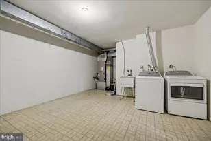 7847 Heatherton Ln, Rockville, MD 20854 - Photo 34