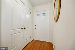 7847 Heatherton Ln, Rockville, MD 20854 - Photo 2