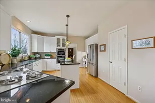 11001 Grassy Knoll Terrace, Germantown, MD 20876 - Photo 10