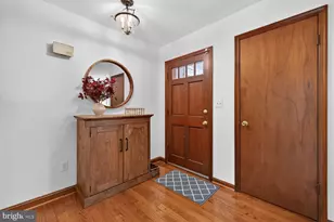 8261 Hawkins Creamery Rd, Gaithersburg, MD 20882 - Photo 2