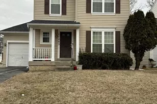 11203 Potomac Oaks Dr, Rockville, MD 20850 - Photo 2