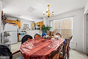 11203 Potomac Oaks Dr, Rockville, MD 20850 - Photo 6