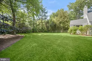 8436 Burning Tree Rd, Bethesda, MD 20817 - Photo 30