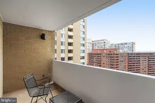 4601 N Park Ave N, Chevy Chase, MD 20815 - Photo 22