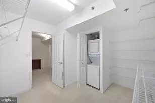 5809 Nicholson Ln, North Bethesda, MD 20852 - Photo 12