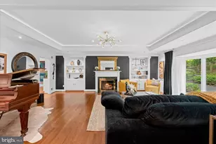 9225 Aldershot Dr, Bethesda, MD 20817 - Photo 2