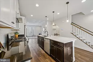 882 Thompson Cres, Rockville, MD 20852 - Photo 16