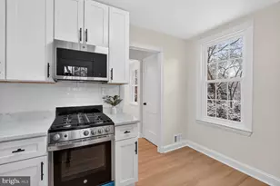 8 Melbourne Ave, Silver Spring, MD 20901 - Photo 4