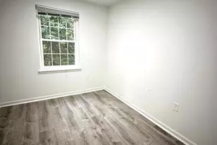 18334 Streamside Dr, Gaithersburg, MD 20879 - Photo 24