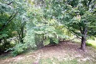 18334 Streamside Dr, Gaithersburg, MD 20879 - Photo 32