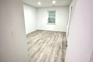 18334 Streamside Dr, Gaithersburg, MD 20879 - Photo 26