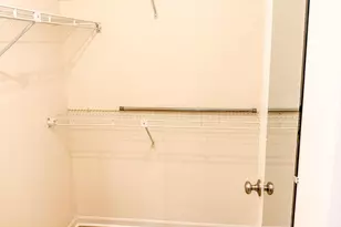 10703 Hampton Mill Terrace, Rockville, MD 20852 - Photo 4