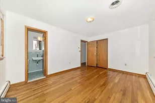 9811 Watkins Rd, Gaithersburg, MD 20882 - Photo 16